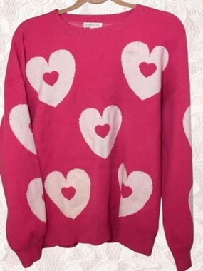 crown & ivy Hot Pink Heart Print Crewneck Sweater Medium